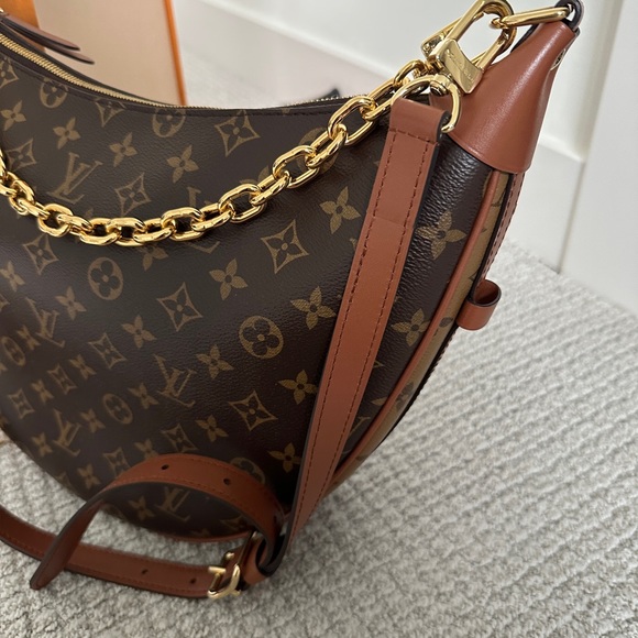 100% Authentic Louis Vuitton Loop Hobo MM - Like New - Picture 6 of 8